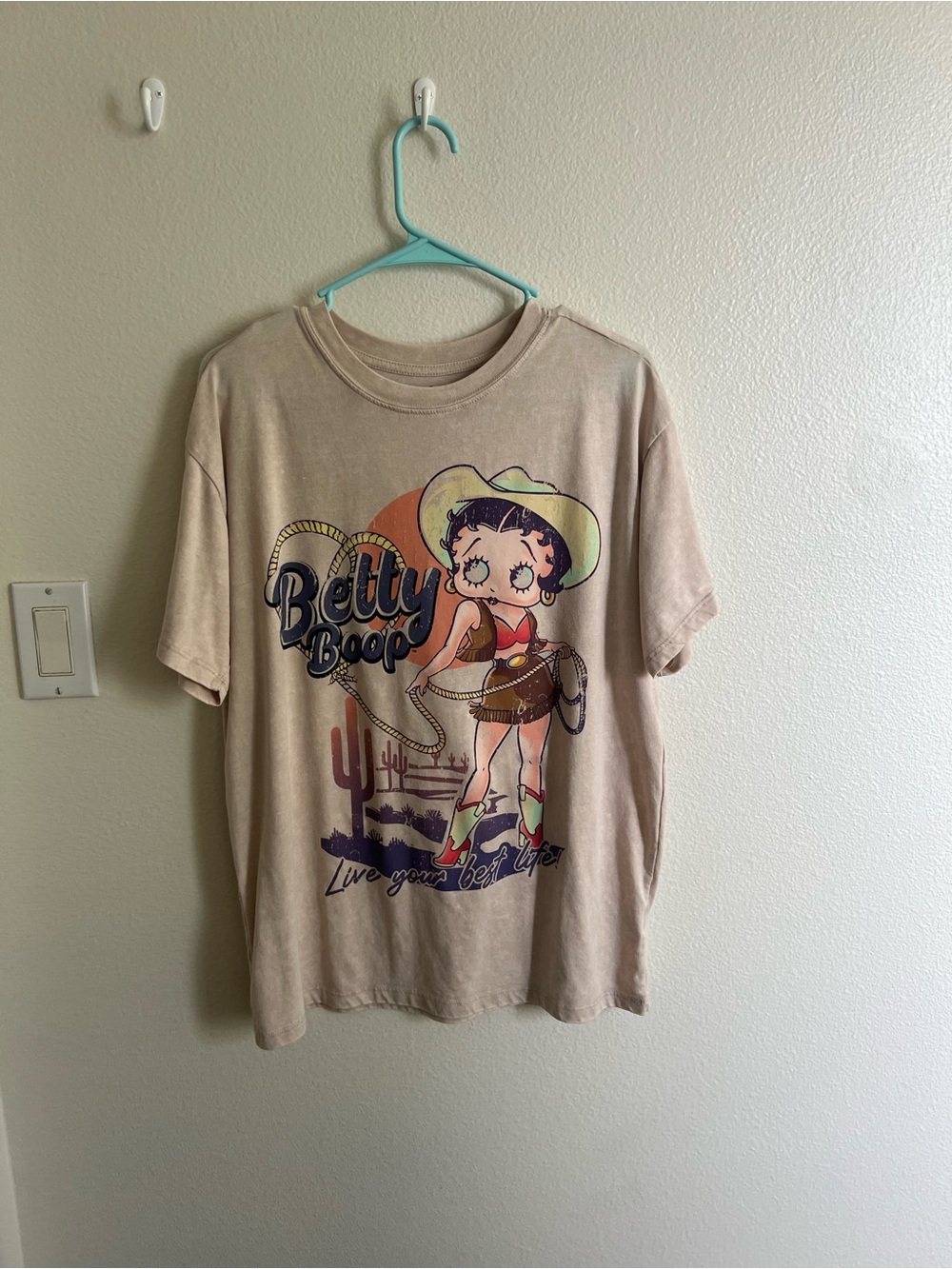 Betty Boop Women’s Tan Graphic Tee